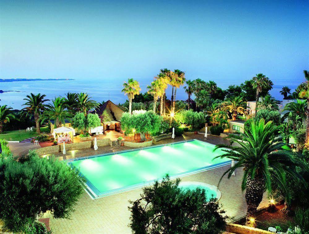 Готель Th Capo Rizzuto Isola Di Capo Rizzuto Екстер'єр фото